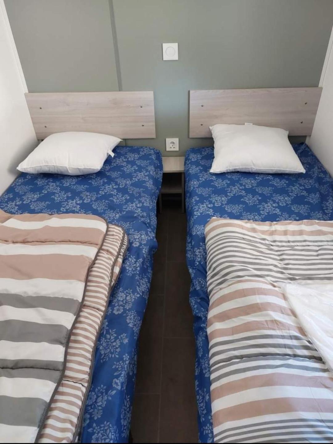 Mobil Home L'Eau Vive Les Arcs-sur-Argens エクステリア 写真