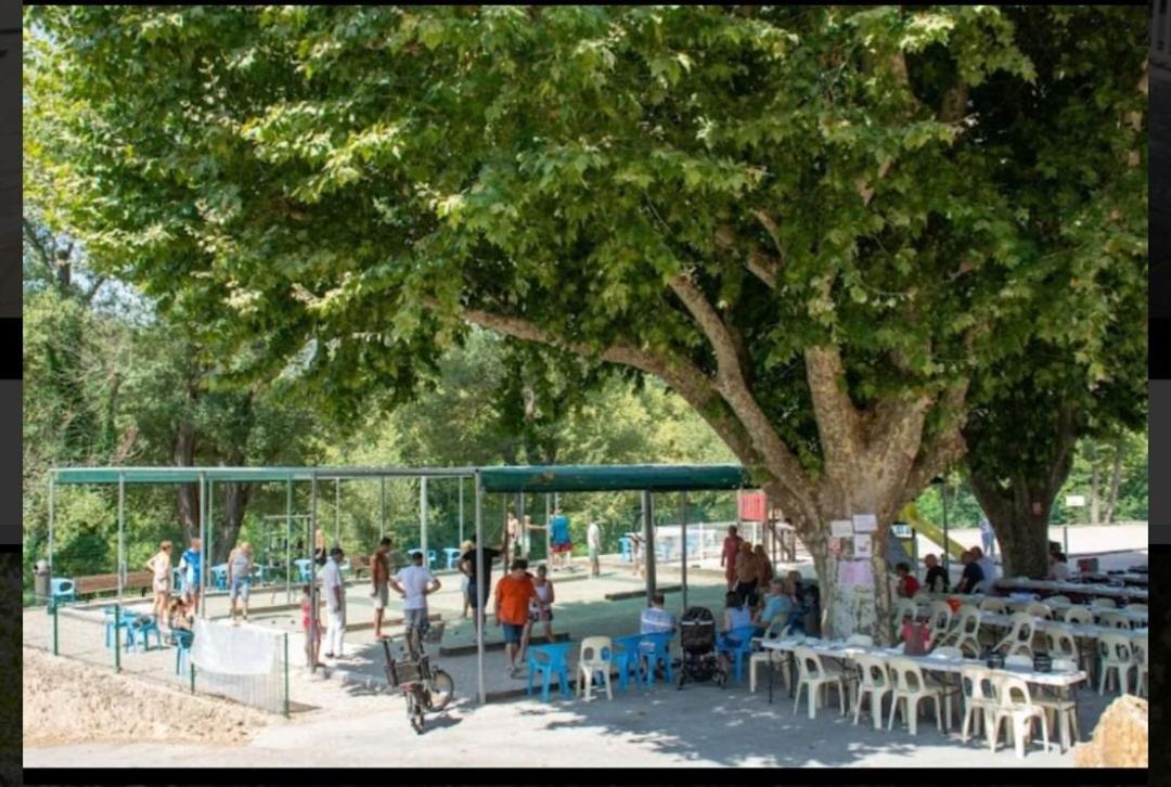 Mobil Home L'Eau Vive Les Arcs-sur-Argens エクステリア 写真